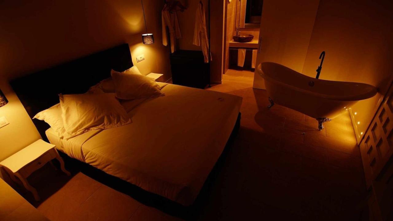 El Silencio Boutique Room เซโกเวีย ภายนอก รูปภาพ